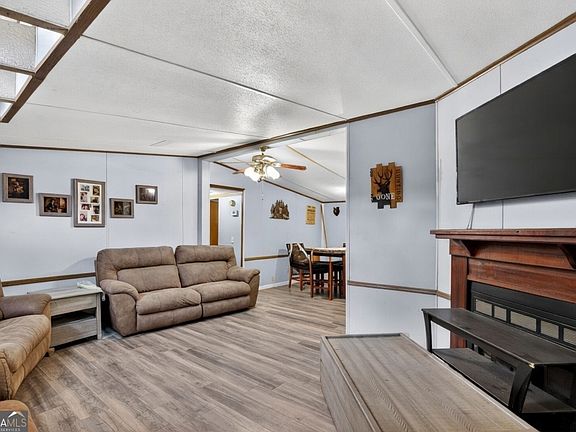 4th image of 211 Ousley St NW