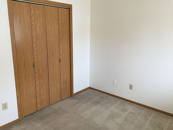 5th image of 1930 Marthas Vineyard Cir APT 2