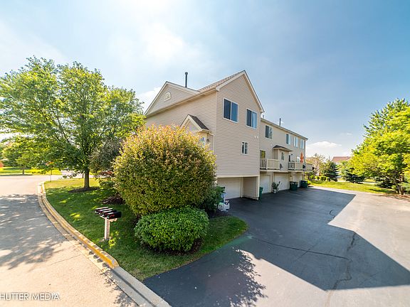 2nd image of 2577 Canyon Dr Unit 2577