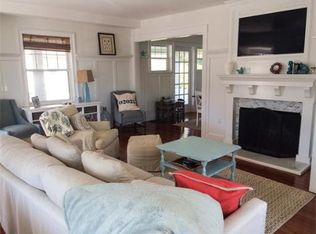 73 G St, Hull, MA 02045