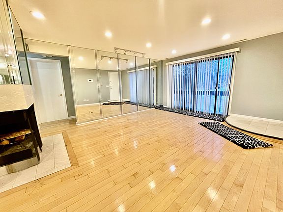 3rd image of 91 Olesen Dr APT 2N