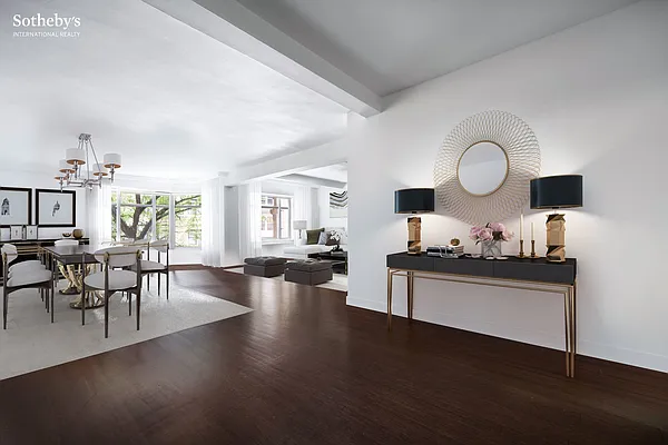 Sold by Sotheby's International Realty | media 17