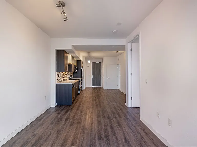 1400 FIG Apartments — Photo 65