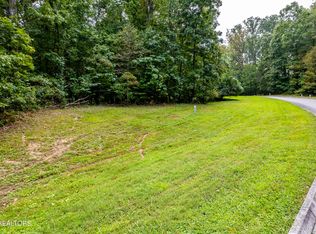 218 Quiet River Ln, Loudon, TN 37774