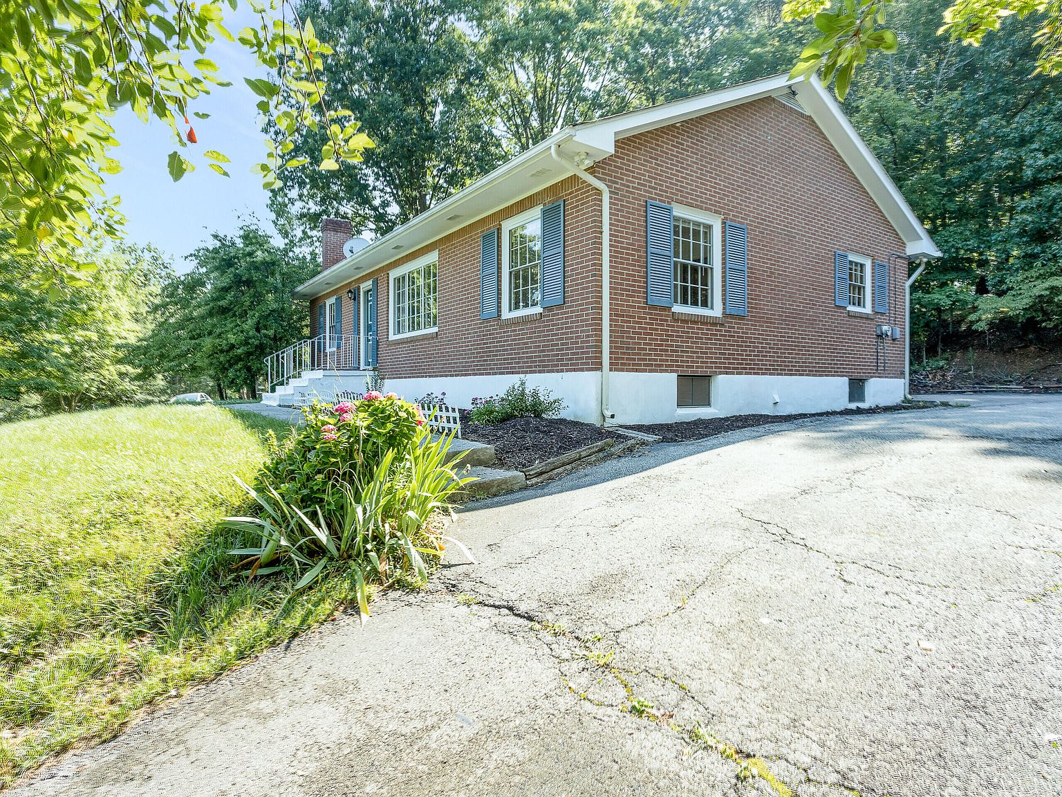 3352 Colonial Ave, Roanoke, VA 24018 Zillow