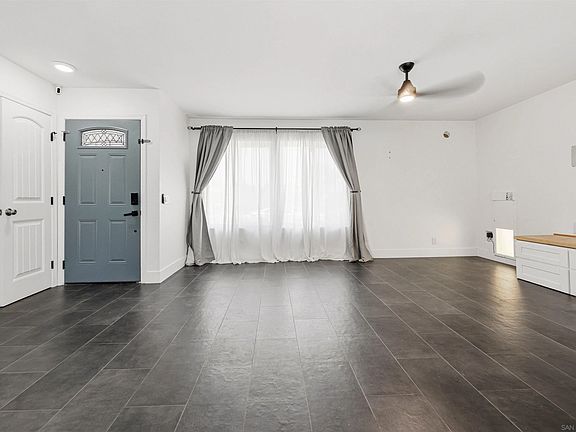 4th image of 8606 Gold Coast Dr
