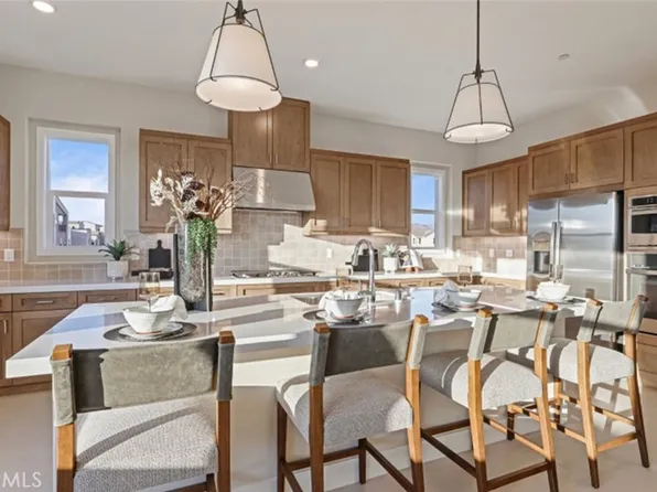 225 Proctor, Irvine, CA 92618