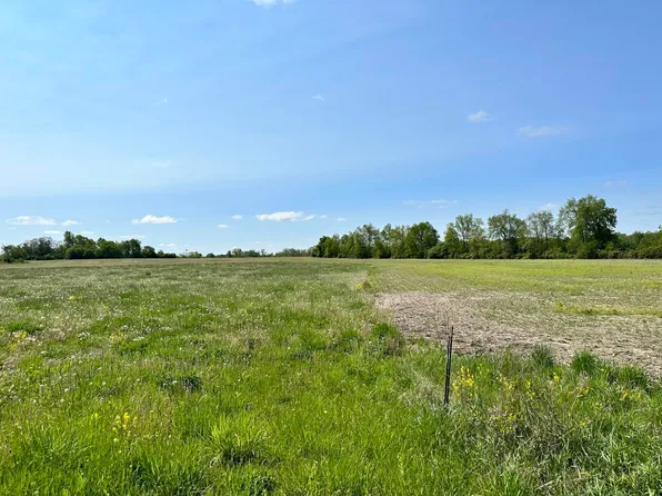 1271 W Wilson Rd, Clio, MI 48420