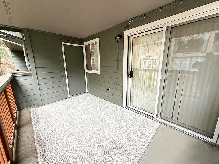 15433 Country Club Dr #E202 — Photo 14