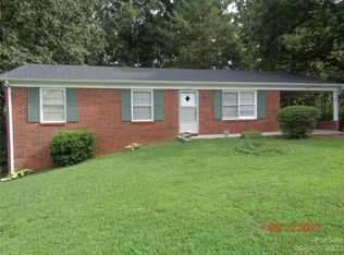 3607 Clarks Chapel Rd, Lenoir, NC 28645