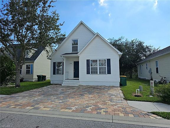 3rd image of 250 Leawood Cir