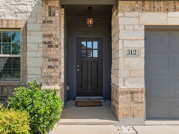 3rd image of 312 Countryside Dr