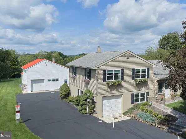 7078 Easton Rd, Pipersville, PA 18947