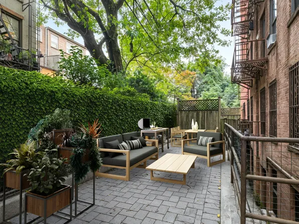 11 Sterling Place image 14 of 15