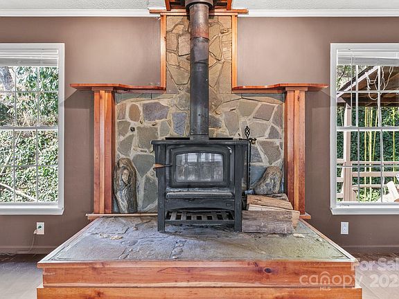 3rd image of 34 Berea Ct #15