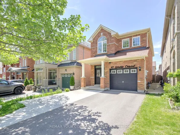 42 Laramie Cres, Vaughan, ON L6A 0P8
