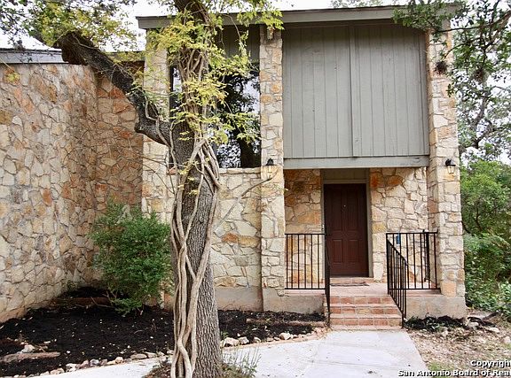 2nd image of 26734 Sagitarius Ln