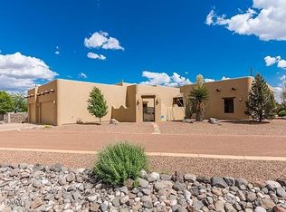 5513 Redfox Rd, Las Cruces, NM 88007