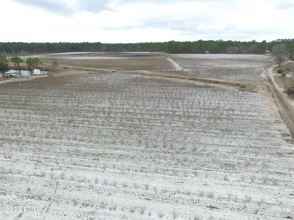 11614 Us 701 Highway, Elizabethtown, NC 28337