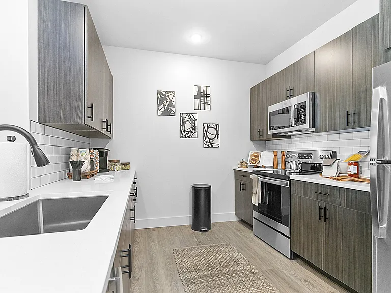 The Pike Apartments — Photo 2