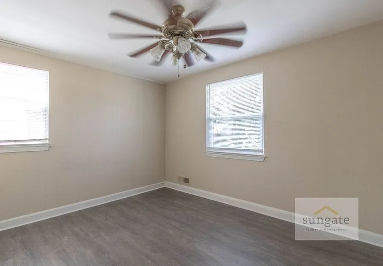 6017 Winthrope Ave — Photo 5