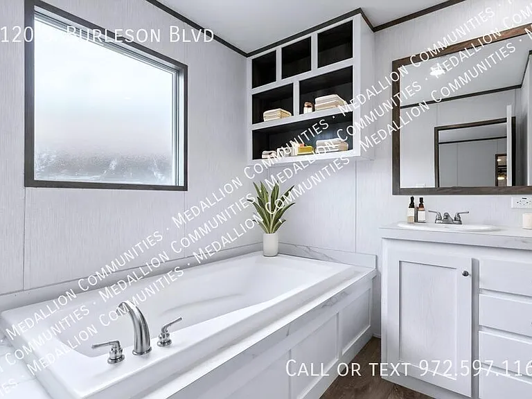 2120 S Burleson Blvd — Photo 3