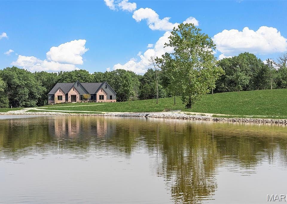 1st image of 107 Serenity Lake Ct