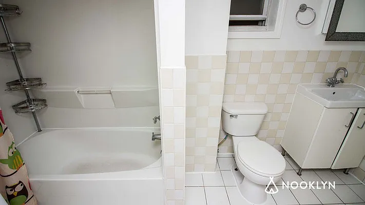 Rented by Nooklyn NYC LLC | media 44