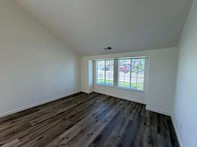 1311 Saint Francis Dr — Photo 6