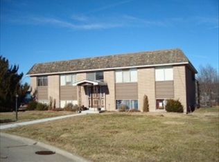 1006 S 4th Ter, Savannah, MO 64485