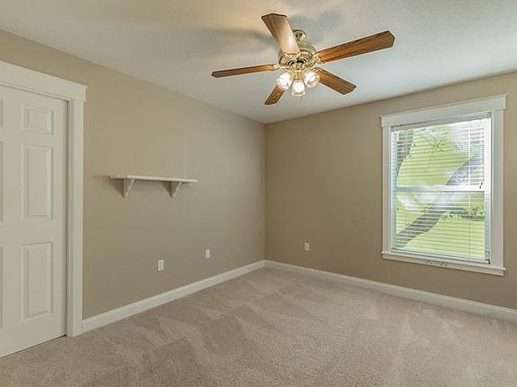 4th image of 7408 S De Soto St