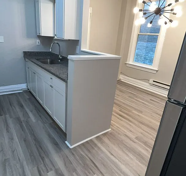 2582 W McMicken Ave — Photo 6