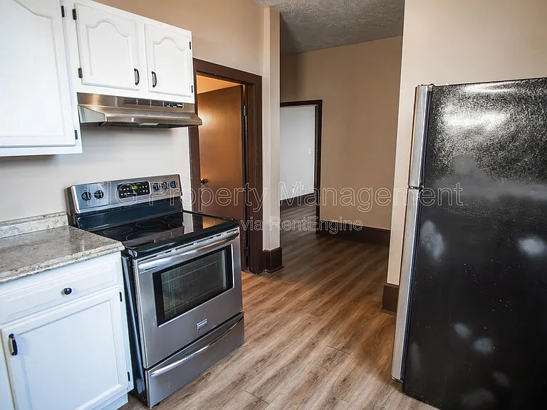 1709 E 5th Ave #2 — Photo 4