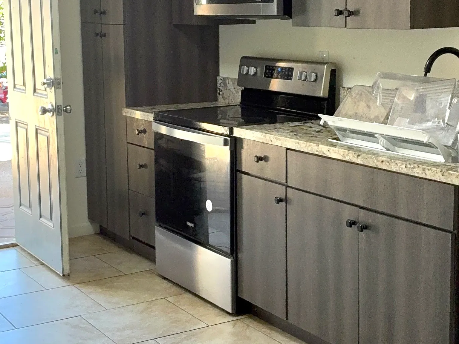 1 bed, $900 — Photo 2