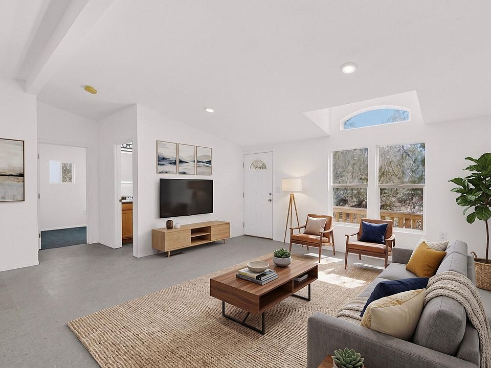 1st image of 32 Bolagh Ln