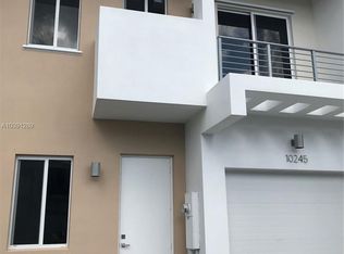 10245 NW 71st Ter, Doral, FL 33178