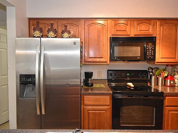 4th image of 536 Sun Valley Vlg Unit 210