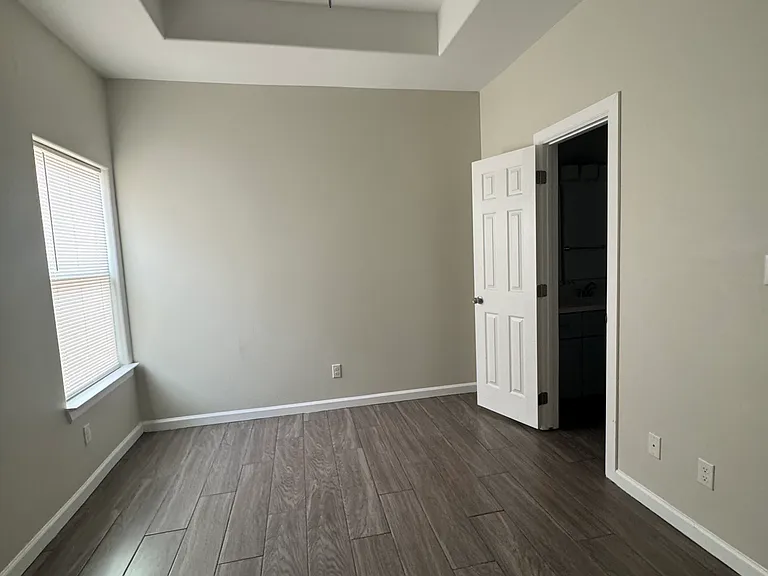 3608 Hawthorne Ave #3 — Photo 6