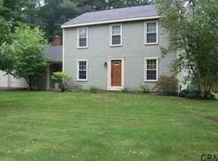 49 Rip Van Ln, Saratoga Springs, NY 12866