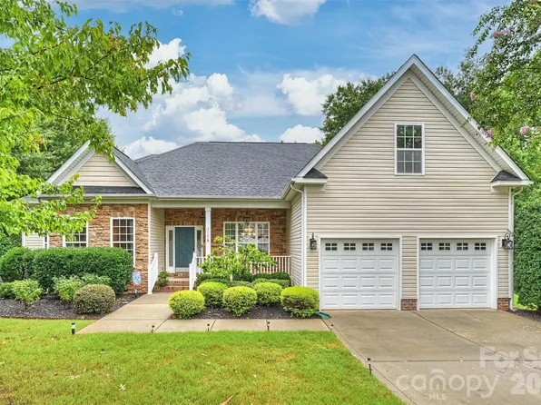 713 Trailhead Ln, Fort Mill, SC 29708