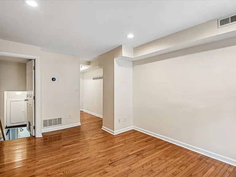 1514 Byrd St — Photo 3