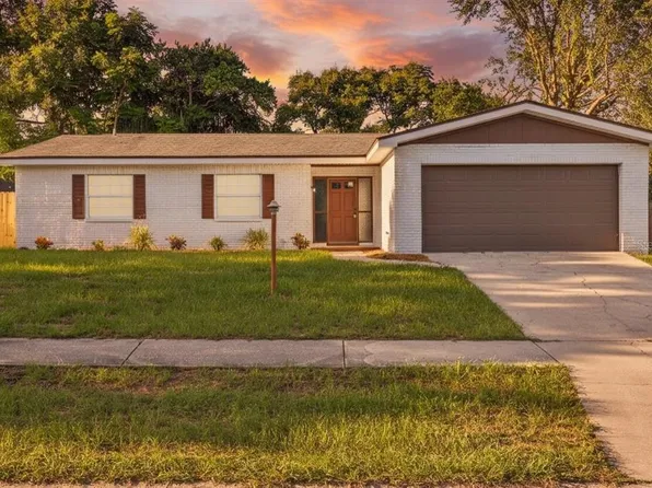 3820 Ravenna Dr, Valrico, FL 33594