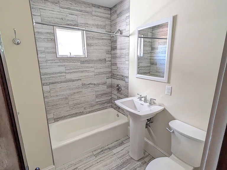 47 Springfield St #2F — Photo 16