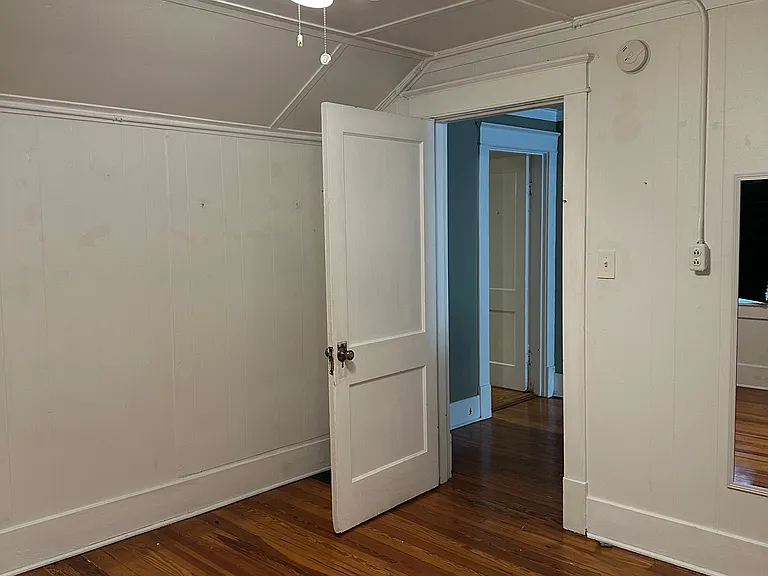 1605 Villa Pl — Photo 7