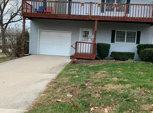 600 Plum St APT 1, Peru, IL 61354