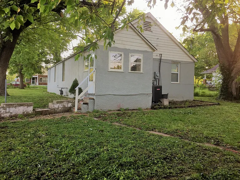 11401 E 14th St S — Photo 21