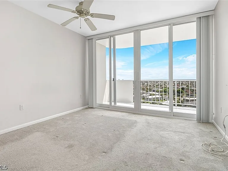 140 Seaview Ct #1504 — Photo 13