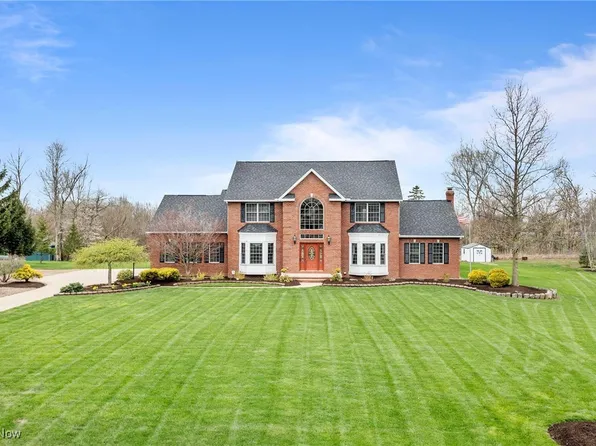 1416 Deer Xing, Valley City, OH 44280