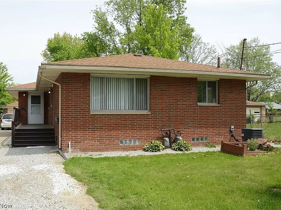 1st image of 2615 Zesiger Ave #2615