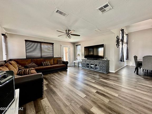 5th image of 1632 N 136th Ave